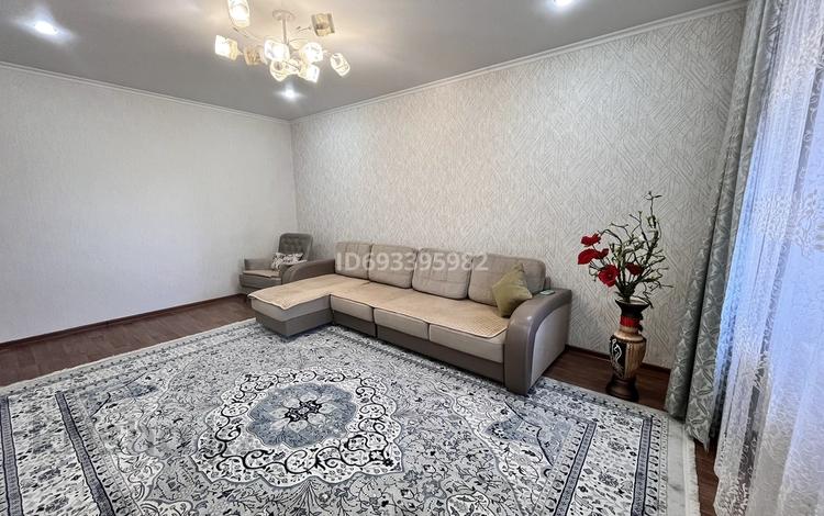 2-комнатная квартира, 63 м², 5/5 этаж, Назарбаева 3/4 за 19 млн 〒 в Кокшетау — фото 2