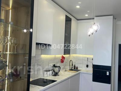 3-комнатная квартира · 120 м² · 17/19 этаж, 17-й мкр, 7а 22 за 55 млн 〒 в Актау