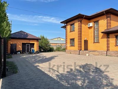 Отдельный дом · 6 комнат · 340 м² · 6 сот., Байконур 37/1 за 145 млн ₸ в Астане, Сарыарка р-н