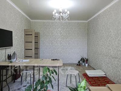 3-бөлмелі пәтер · 67 м² · 4/5 қабат, Мынбулак ш/а. 50, бағасы: 19 млн ₸ в Таразе,  мкр Мынбулак