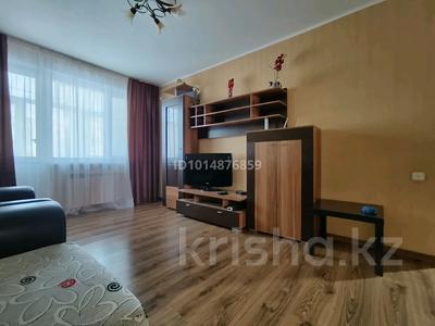 2-комнатная квартира · 50 м² · 1/5 этаж, Доспанова 102 за 15 000 ₸ в Уральске