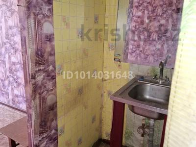 1 бөлме · 14 м² · 2/5 қабат, Шанхай ш/а., Рыскулова 59/в.204, бағасы: 30 000 ₸ в Актобе, мкр Шанхай
