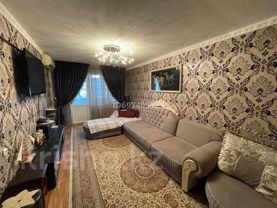 2-комнатная квартира · 60 м² · 4/5 этаж, Айтеке би 20 — Айтеке би/Казыбек би дом Азамата за 150 000 ₸ в 