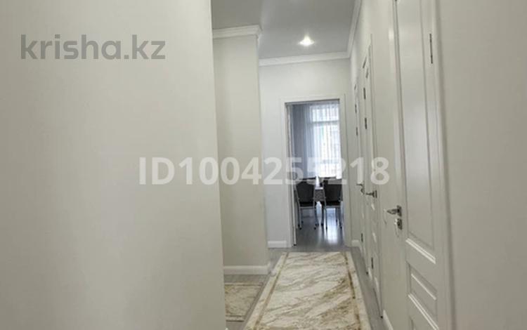 2-комнатная квартира · 67 м² · 7/9 этаж, Кайыма Мухамедханова 6a за 390 000 ₸ в Астане, Есильский р-н — фото 2