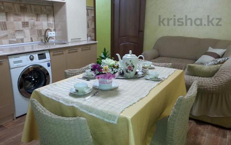 3-комнатная квартира · 57 м² · 1/5 этаж, Айтеке би 149 — Шагабутдинова за 18 000 ₸ в Алматы, Алмалинский р-н — фото 2