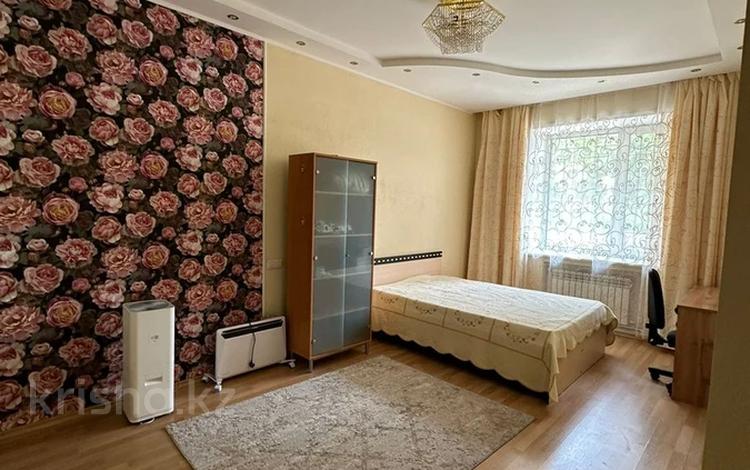 2-комнатная квартира, 55 м², 1/5 этаж помесячно, Ескалиева 291