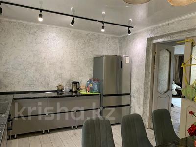 Отдельный дом · 3 комнаты · 110 м² · 6 сот., Планерная 7 за 30 млн 〒 в Усть-Каменогорске