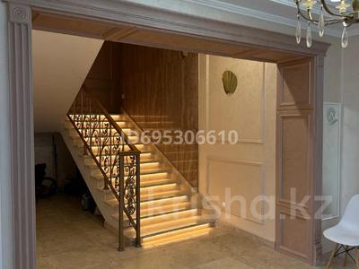 5-комнатная квартира · 223 м² · 3/4 этаж, 7А мкр 26 за 87 млн 〒 в Актау