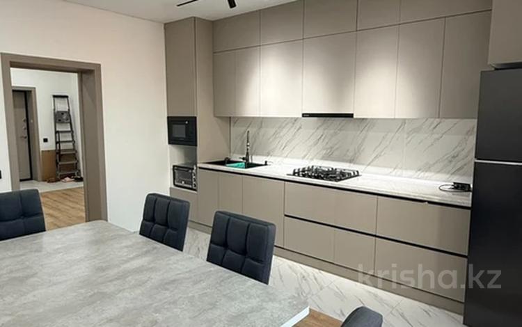 3-бөлмелі пәтер · 127.4 м² · 5/6 қабат, мкр. Алтын орда, бағасы: 43 млн ₸ в Актобе — фото 2
