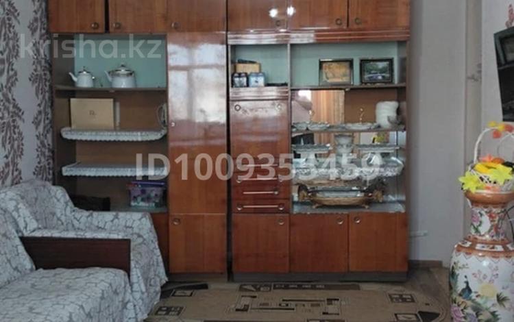 2-бөлмелі пәтер · 43.5 м² · 4/5 қабат, Микрорайон 4 24, бағасы: 9.8 млн ₸ в Новой бухтарме — фото 2