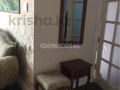 Отдельный дом · 4 комнаты · 400 м² · 5 сот., мкр Михайловка , Жанибекова 92/3 за 250 млн 〒 в Караганде, Казыбек би р-н