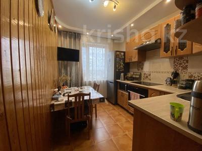 4-бөлмелі пәтер · 90 м² · 5/10 қабат, пр. Мира, бағасы: 27 млн ₸ в Темиртау