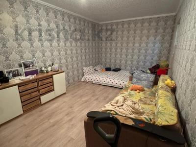 1-комнатная квартира · 35 м² · 5/5 этаж, мкр 8, Марата Оспанова за 10.8 млн 〒 в Актобе