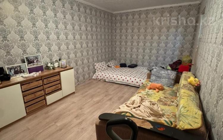 1-комнатная квартира · 35 м² · 5/5 этаж, мкр 8, Марата Оспанова за 10.8 млн 〒 в Актобе — фото 11