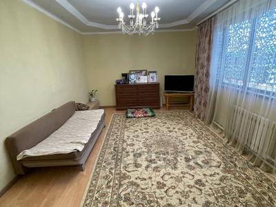 Жеке үй · 3 бөлме · 177.5 м² · 9.35 жүзд., Султанмахмута Торайгырова ., бағасы: 36 млн ₸ в Актобе, мкр Москва