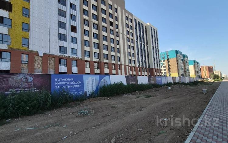 1-комнатная квартира · 35.7 м² · 8/9 этаж, Айтматова за 20.3 млн ₸ в Астане, Нура р-н — фото 2