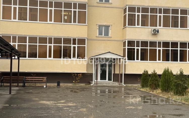 4-комнатная квартира · 150 м² · 1/3 этаж, Кашаганова 25Д за 65 млн 〒 в Таразе — фото 2