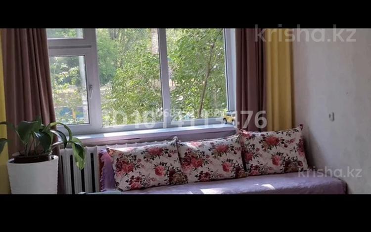 2-бөлмелі пәтер · 55 м² · 1/5 қабат, Строитель ш/а. 40, бағасы: 19 млн ₸ в Уральске, мкр Строитель — фото 2