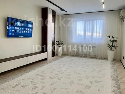 3-комнатная квартира · 80 м² · 9/10 этаж, 2 мкр 11б — 6 блок 2 подъезд за 45 млн 〒 в Атырау, мкр Авангард-2