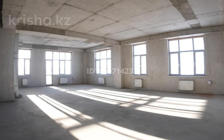 2-комнатная квартира · 118 м² · 5/13 этаж, Есенберлина 28/1 — Есенберлина 28/1 за ~ 56.6 млн 〒 в Усть-Каменогорске — фото 2