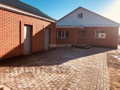 Жеке үй · 3 бөлме · 140 м² · 10 сот., мкр 12, бағасы: 32 млн ₸ в Актобе