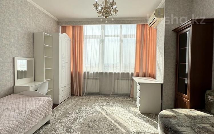 3-комнатная квартира · 124 м² · 16/19 этаж, Сатпаева 30а за 93 млн ₸ в Алматы, Бостандыкский р-н — фото 15