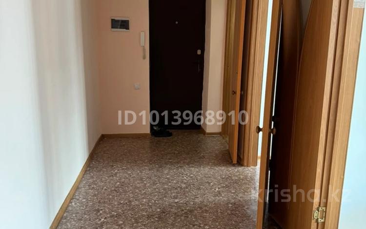 1-бөлмелі пәтер · 44 м² · 5/9 қабат, Карагайлы 36, бағасы: 19 млн ₸ в Семее — фото 12