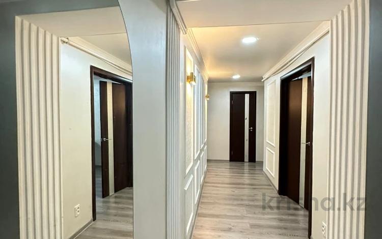 2-бөлмелі пәтер · 70 м² · 2/10 қабат, мкр. Алтын орда, Ораза Татеулы, бағасы: 26 млн ₸ в Актобе — фото 4