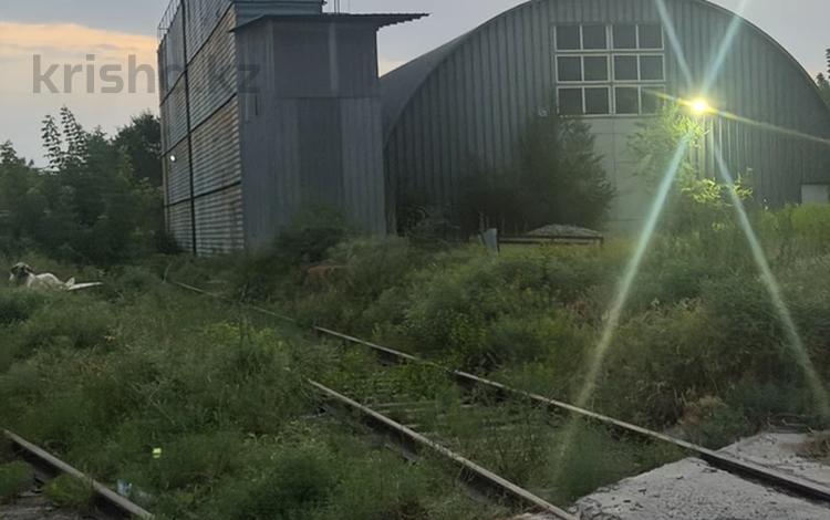 Өнеркәсіптік база · 56 сотық, Менделеева 17 — Район Камаз центра, бағасы: 670 млн ₸ в Алматы, Турксибский р-н — фото 2