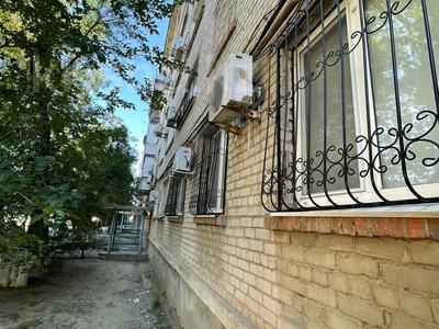 3-комнатная квартира · 57 м² · 1/5 этаж, махамбета 87б за 24.5 млн 〒 в Атырау