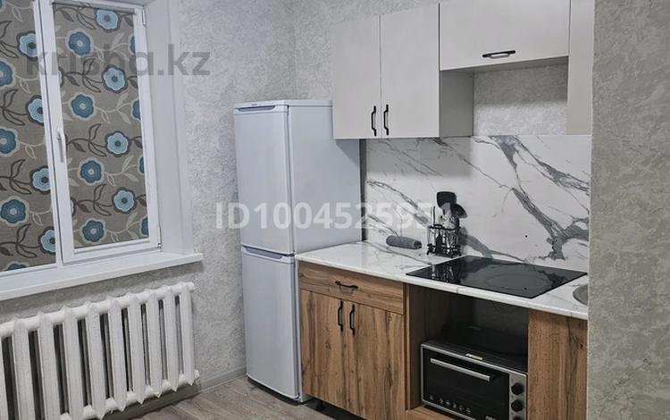 1-комнатная квартира · 34 м² · 1/10 этаж, Максима Горького 41 за 13 000 〒 в Павлодаре — фото 2