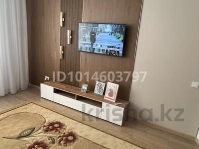 2-бөлмелі пәтер · 49 м² · 4/10 қабат, Алтын орда ш/а., Ораза татеулы 8, бағасы: 28 млн ₸ в Актобе, мкр. Алтын орда