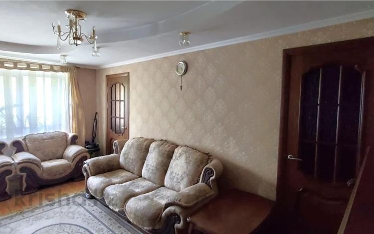 2-комнатная квартира · 39 м² · 3/3 этаж, мкр Новый Город, Пассажирская 13 за 15.5 млн ₸ в Караганде, Казыбек би р-н — фото 2
