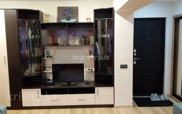 1-бөлмелі пәтер · 33 м² · 3/5 қабат, Виноградова 10, бағасы: 17 млн ₸ в Усть-Каменогорске — фото 2
