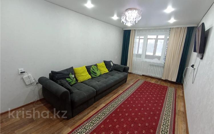 2-комнатная квартира · 44.7 м² · 3/5 этаж, мкр Юго-Восток, Республики — Сатыбалдина за 17 млн ₸ в Караганде, Казыбек би р-н — фото 2