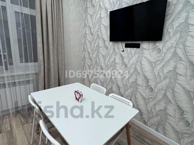 2-бөлмелі пәтер, 52 м², 5/10 қабат тәулік бойы, мкр Юго-Восток, Строителей 28/3 — Стройтелей, шахтёров, Язева, бағасы: 15 000 〒 в Караганде, Казыбек би р-н