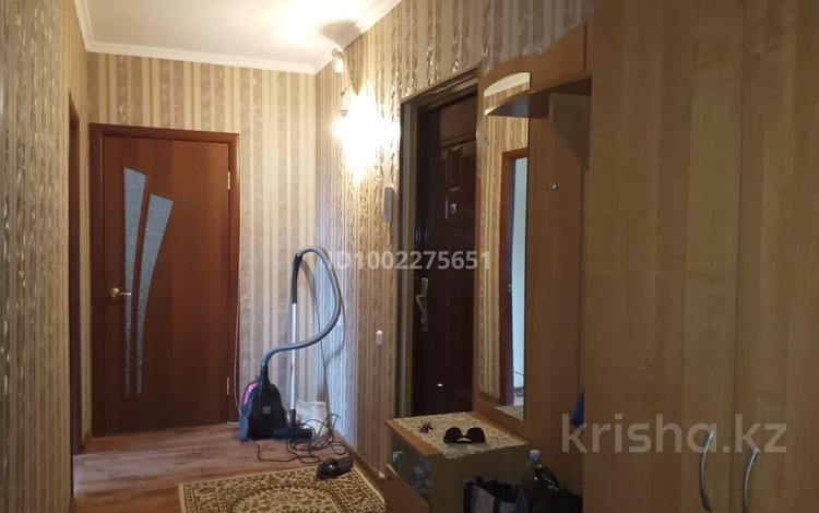 2-комнатная квартира · 54.8 м² · 5/9 этаж, мкр Юго-Восток, Строителей — Рынок Арай за 20.5 млн ₸ в Караганде, Казыбек би р-н — фото 9