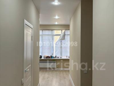 4-комнатная квартира · 64 м² · 7/10 этаж, мкр Центральный, Абая 26, 26/1, 26/2, 26/3 за 36 млн ₸ в Атырау