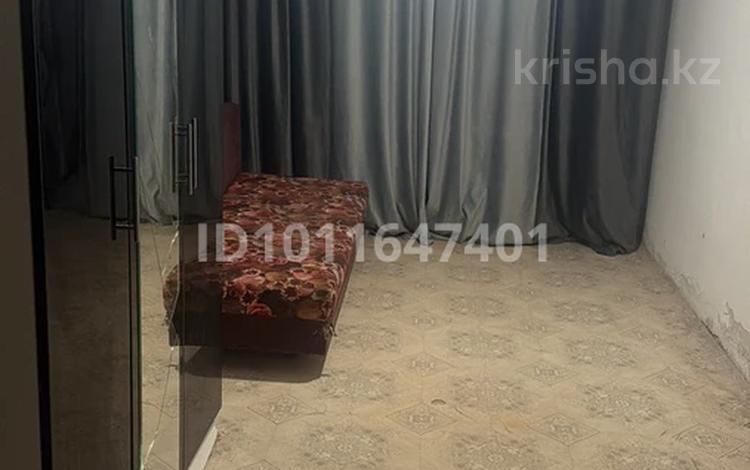 1-бөлмелі пәтер · 14 м² · 4/5 қабат, Братьев Жубановых 257 — Коше, бағасы: 2.5 млн ₸ в Актобе — фото 2