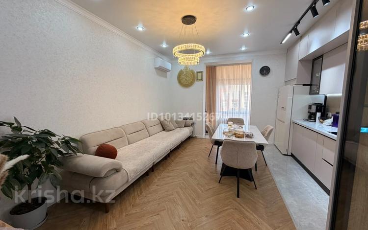 4-комнатная квартира · 108 м² · 9/10 этаж, мкр Юго-Восток, микрорайон Байкена Ашимова 21/5 за 63.8 млн ₸ в Караганде, Казыбек би р-н — фото 2