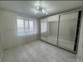 2-бөлмелі пәтер · 48 м² · 6/9 қабат, Просп. Нурсултана Назарбаева 148/1 — Продаётся уютная и светлая двухкомнатная квартира в востребованном районе Пединститута и улицы Пугачёва шестиэтажного дома, лифта нет, зато вас ждёт тишина и спокойствие - соседи доброжелательные и неконфликтные. Окна выходят на светлую сторону, благодаря чему в квартире много естественного света и приятная атмосфера в любое время дня. Квартира полностью готова к проживанию: выполнено обновление, установлена новая сантехника, вся мебель новая и остаётся новым владельцам, за исключением холодильника и телевизора. Дополнительным плюсом является собственная кладовка - отличное решение для хранения вещей. Район с развитой инфраструктурой: в шаговой доступности педагогический институт, школы, детские сады, магазины, аллеи и парки для прогулок и отдыха. Удобная транспортная развязка - рядом остановка общественного транспорта, откуда ходят все автобусы, что позволяет легко добраться в любую часть города. Отличный вариант как для комфортного проживания, так и для инвестиции, бағасы: 11.5 млн ₸ в Уральске — фото 7