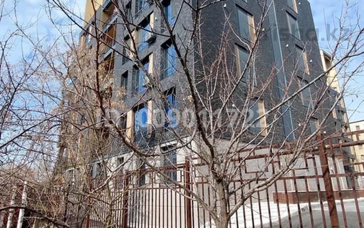 3-комнатная квартира · 130 м² · 2/8 этаж, Торекулова 15 — Кунаева за 97 млн 〒 в Шымкенте, Аль-Фарабийский р-н — фото 4