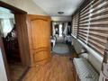 Жеке үй · 10 бөлме · 385 м² · 10.5 сот., мкр Акбулак, Шагирова 5, бағасы: 110 млн ₸ в Алматы, Алатауский р-н — фото 18