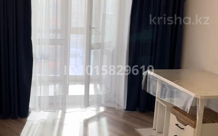 1-комнатная квартира · 40 м² · 1/1 этаж, Бейбарыс султана 25/1 за 200 000 ₸ в Астане, Сарыарка р-н — фото 2