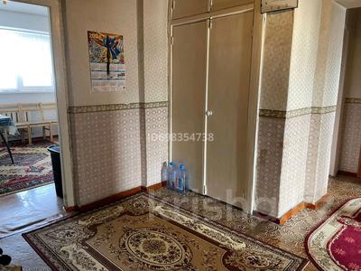 Продажа квартир в Алматинской обл.: 4-комнатная квартира · 85.4 м² · 5/5 этаж, Толе би 3 — Центральный базар, городской акимат. за 32 млн 〒 4-комнатная квартира · 85.4 м² · 5/5 этаж, Толе би 3 — Центральный базар, городской акимат. за 32 млн 〒 в Каскелене