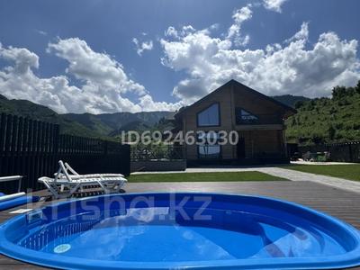 Дом · 6 комнат · 180 м², мкр Думан-1 за 220 000 ₸ в Алматы, Медеуский р-н