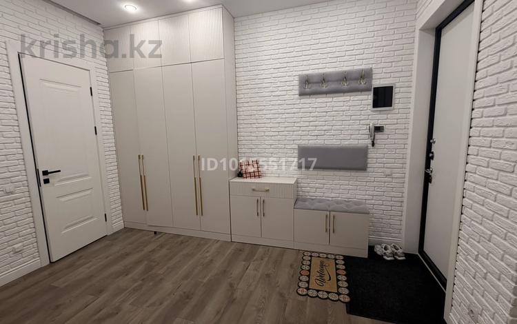 2-комнатная квартира · 75 м² · 17/21 этаж, Достык 8 за 570 000 ₸ в Астане, Есильский р-н — фото 2