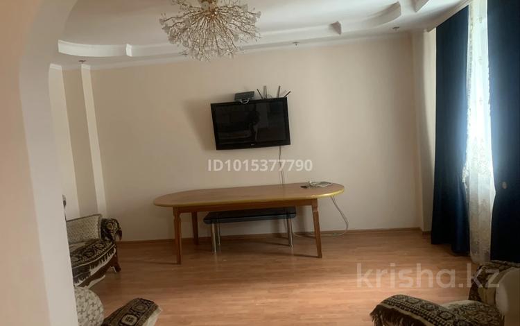 3-бөлмелі пәтер · 105 м² · 4/17 қабат, Абая 11/1 — Сарыарка и Абая, бағасы: 350 000 ₸ в Астане, Сарыарка р-н — фото 2