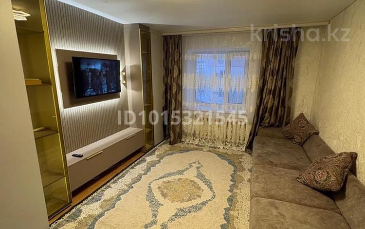 1-комнатная квартира · 60 м² · 3/5 этаж, мкр Кадыра Мырза-Али 9 за 180 000 ₸ в Уральске — фото 2