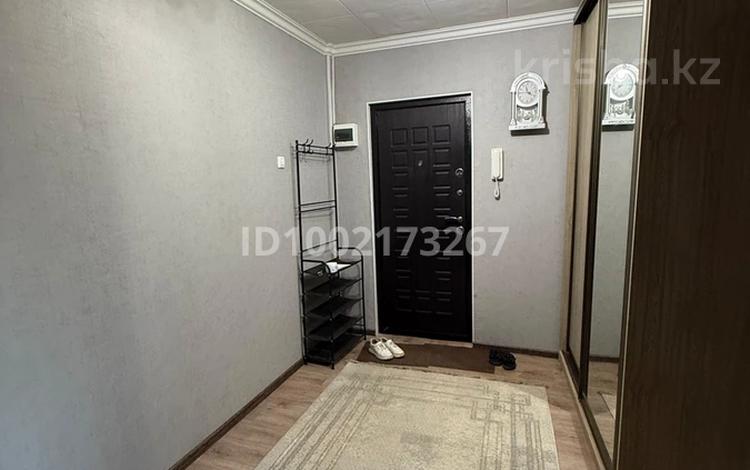 2-комнатная квартира · 56 м² · 4/5 этаж, Улица 101 Стрелковой бригады, 13/1 — Хлебкомбинат остоновканың жанында за 150 000 〒 в Актобе — фото 2